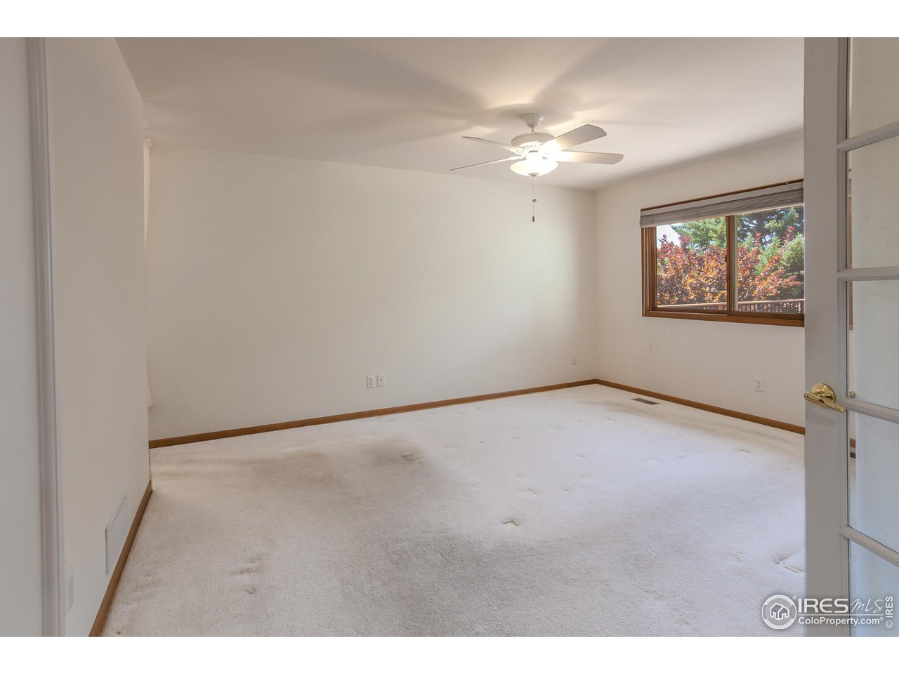 1953 S View Dr