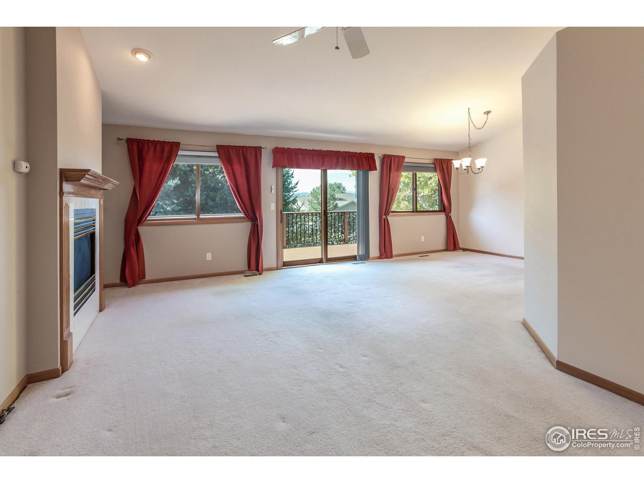 1953 S View Dr