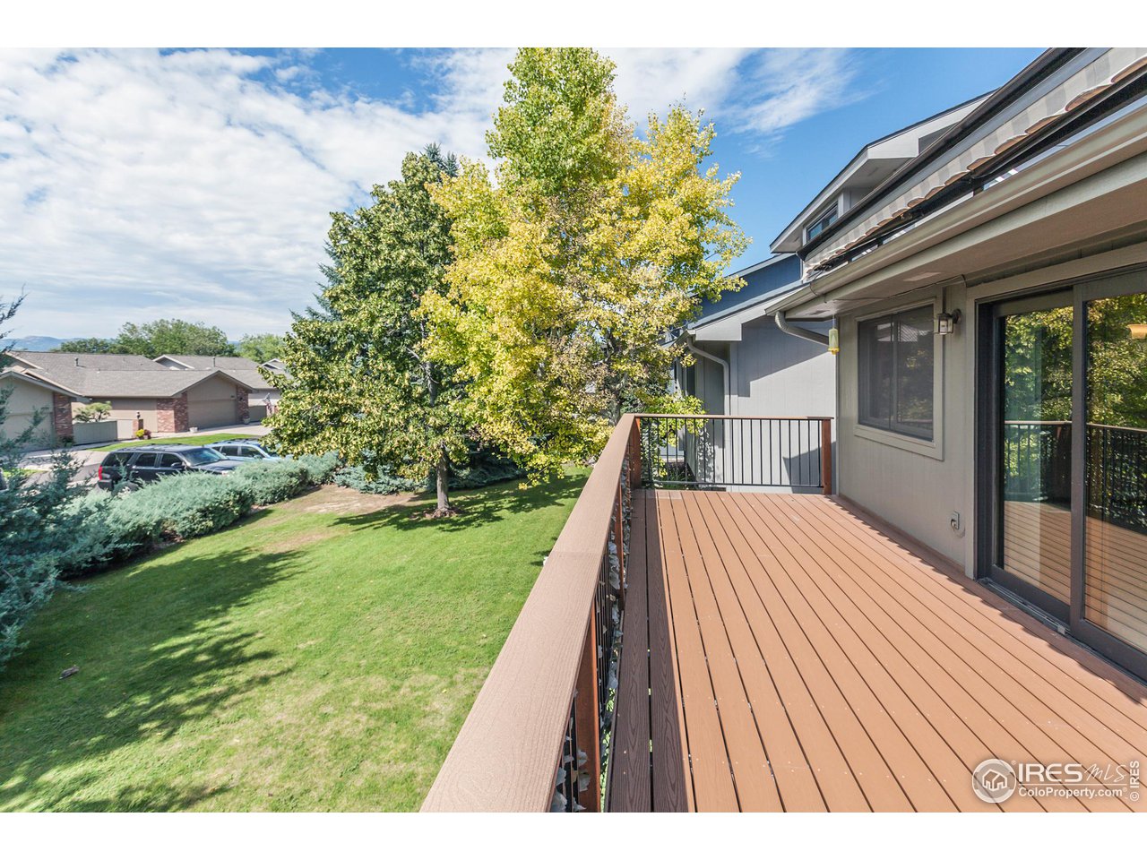 1953 S View Dr