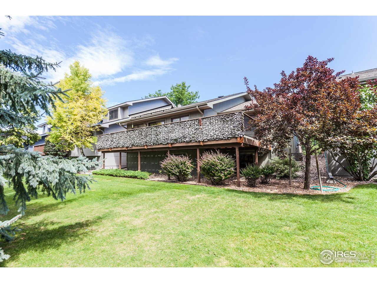 1953 S View Dr