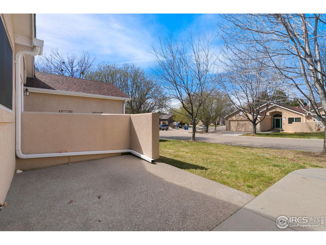 3982 Blackstone Ct