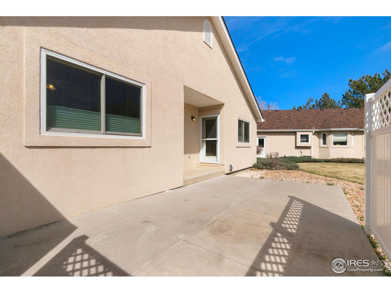 3982 Blackstone Ct