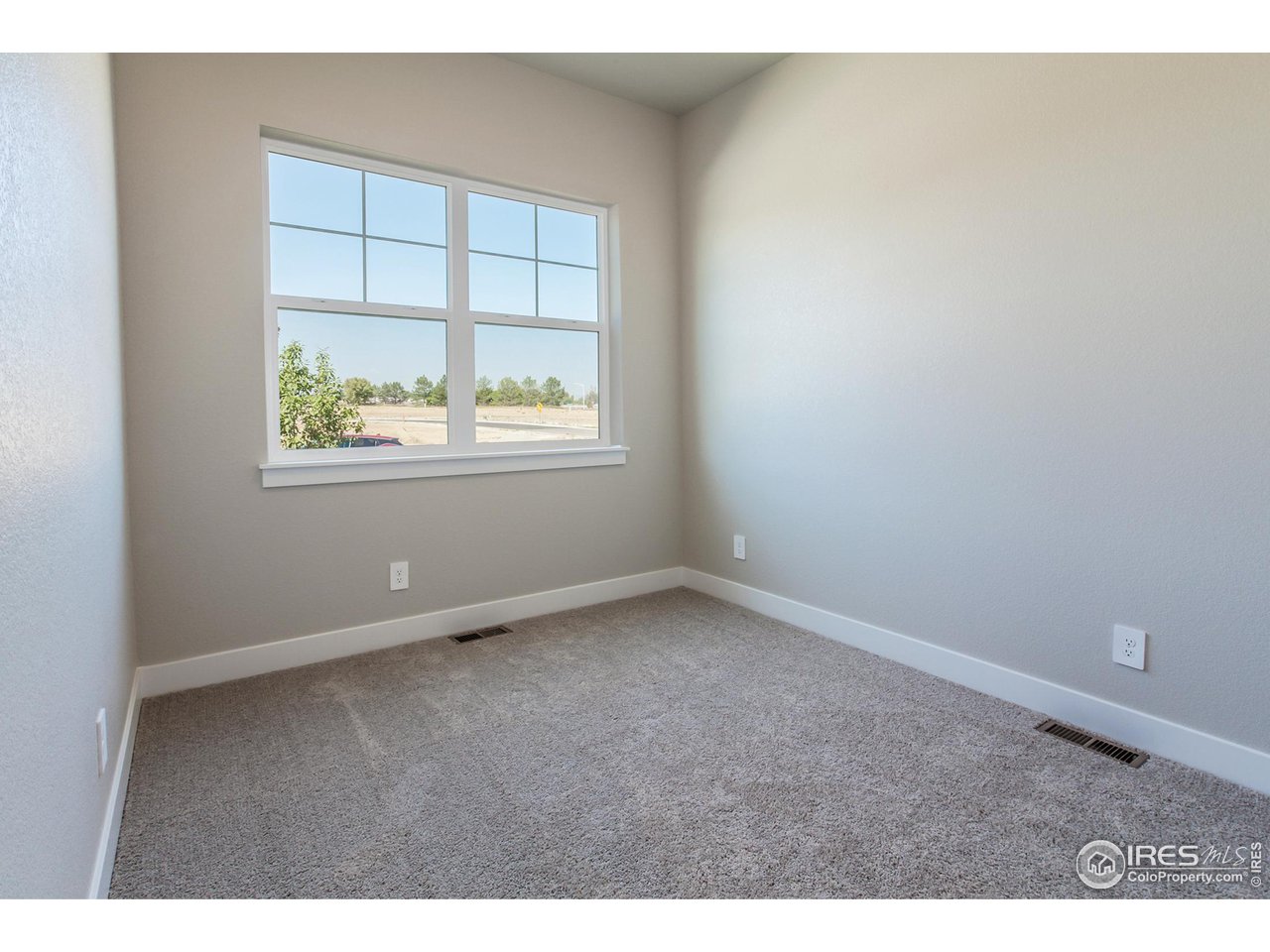 1210 105th Ave Ct