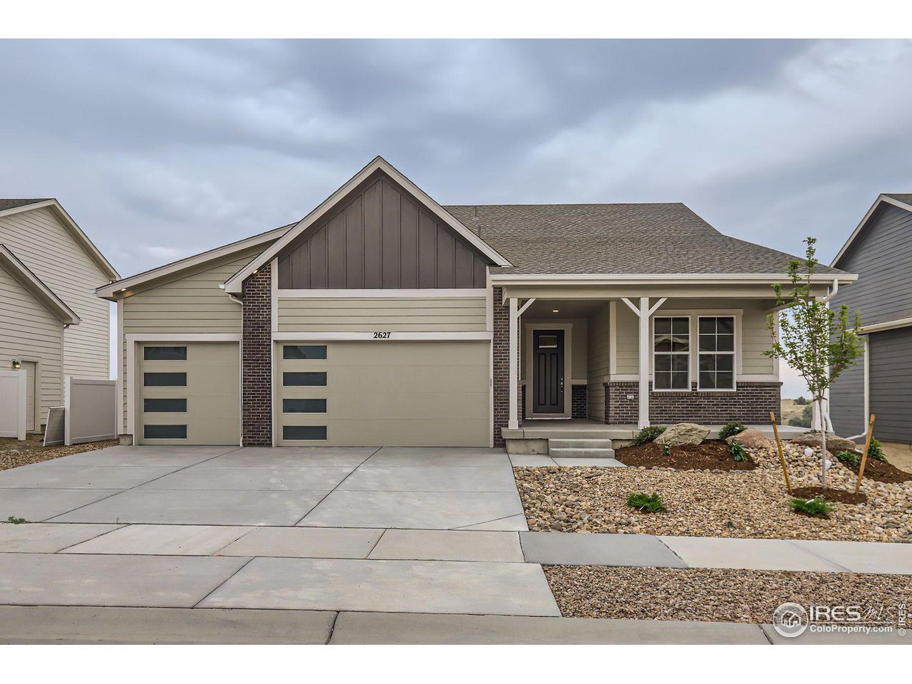 2627 Grizzly Pl