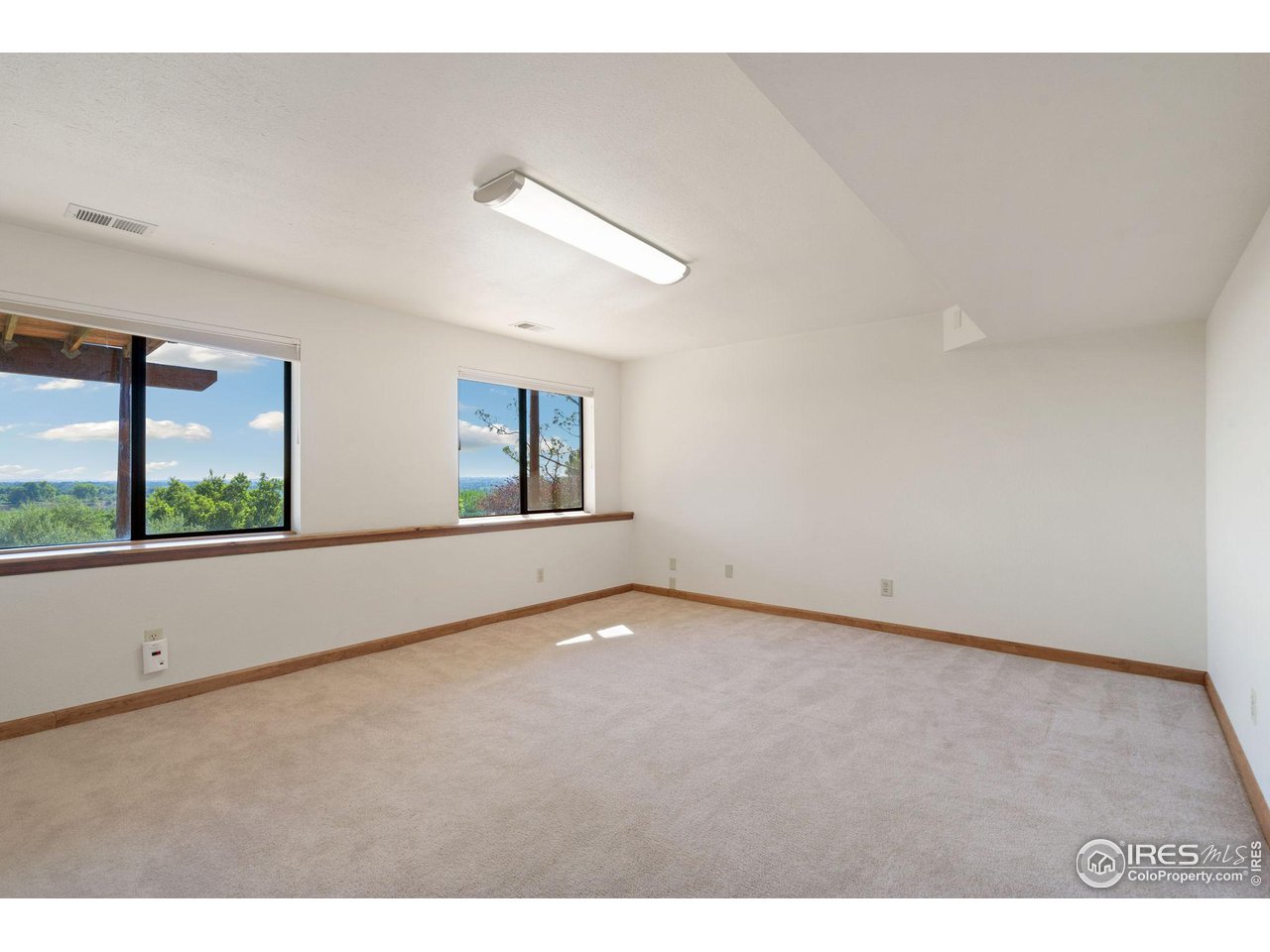 1605 Cliff Side Dr