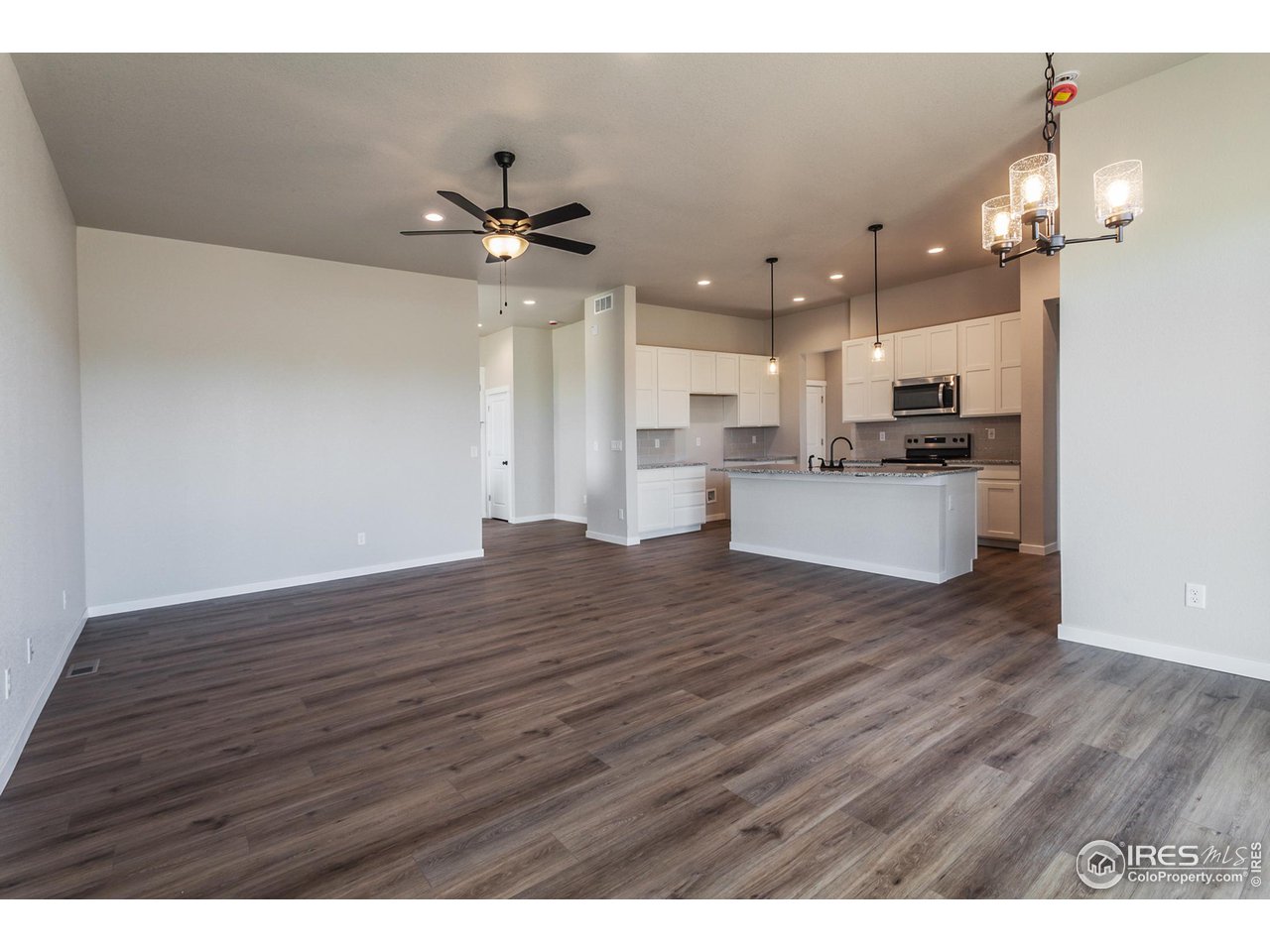 1215 105th Ave Ct