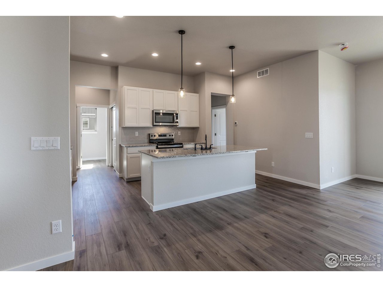 1215 105th Ave Ct
