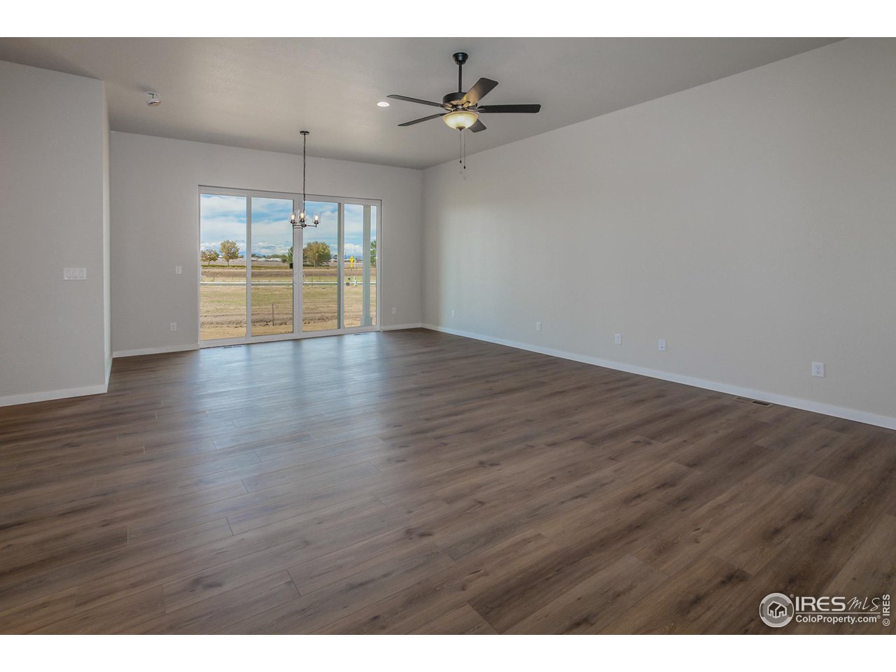 1215 105th Ave Ct