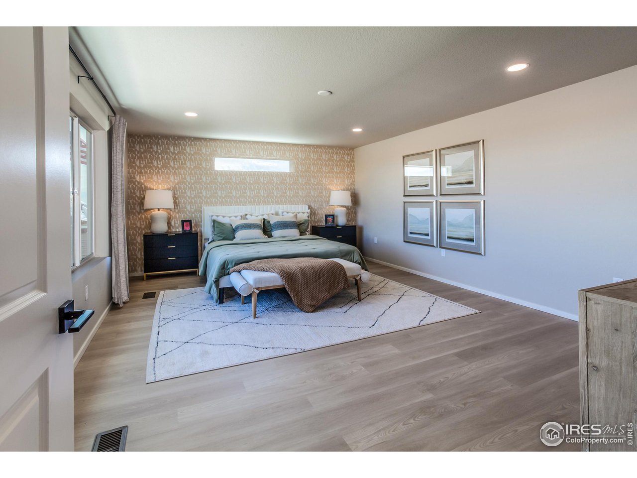 511 N Aria Way