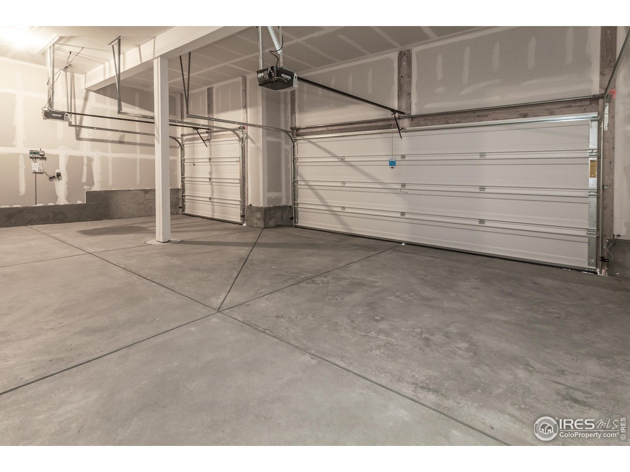 1117 Crystal Creek Dr
