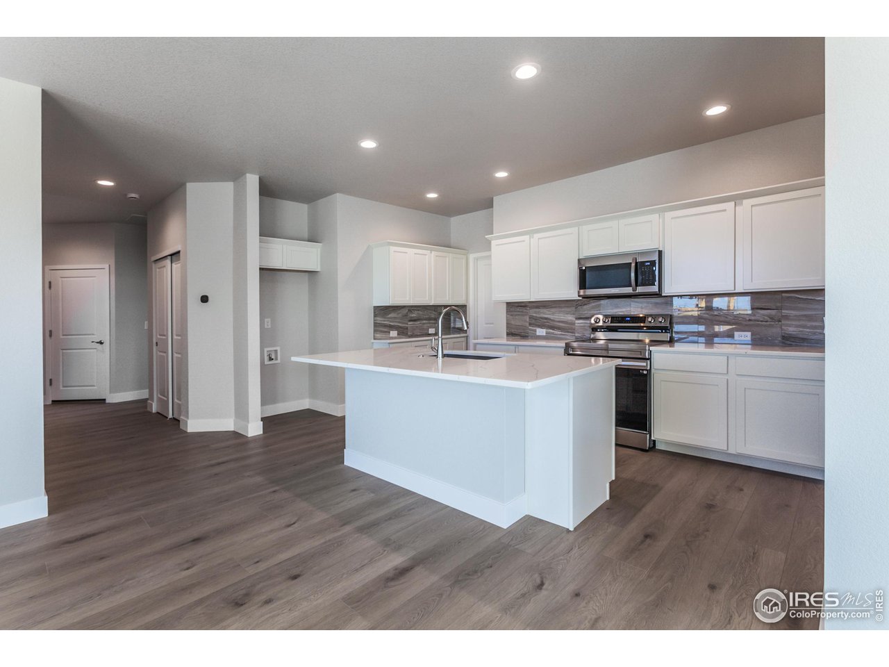 4795 Whistler Dr