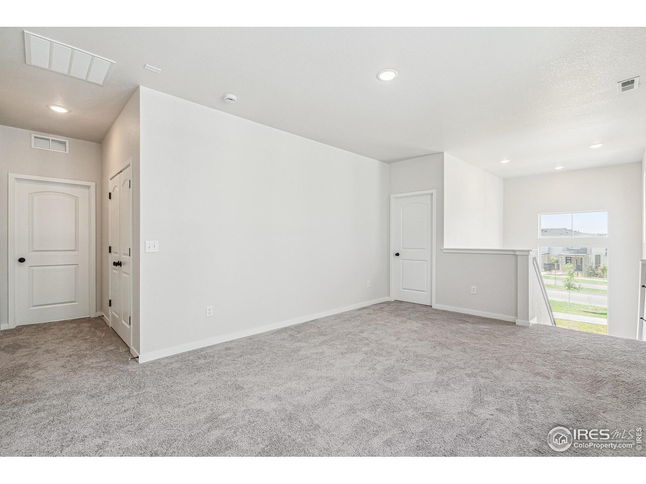 6368 Elk Pass Ln