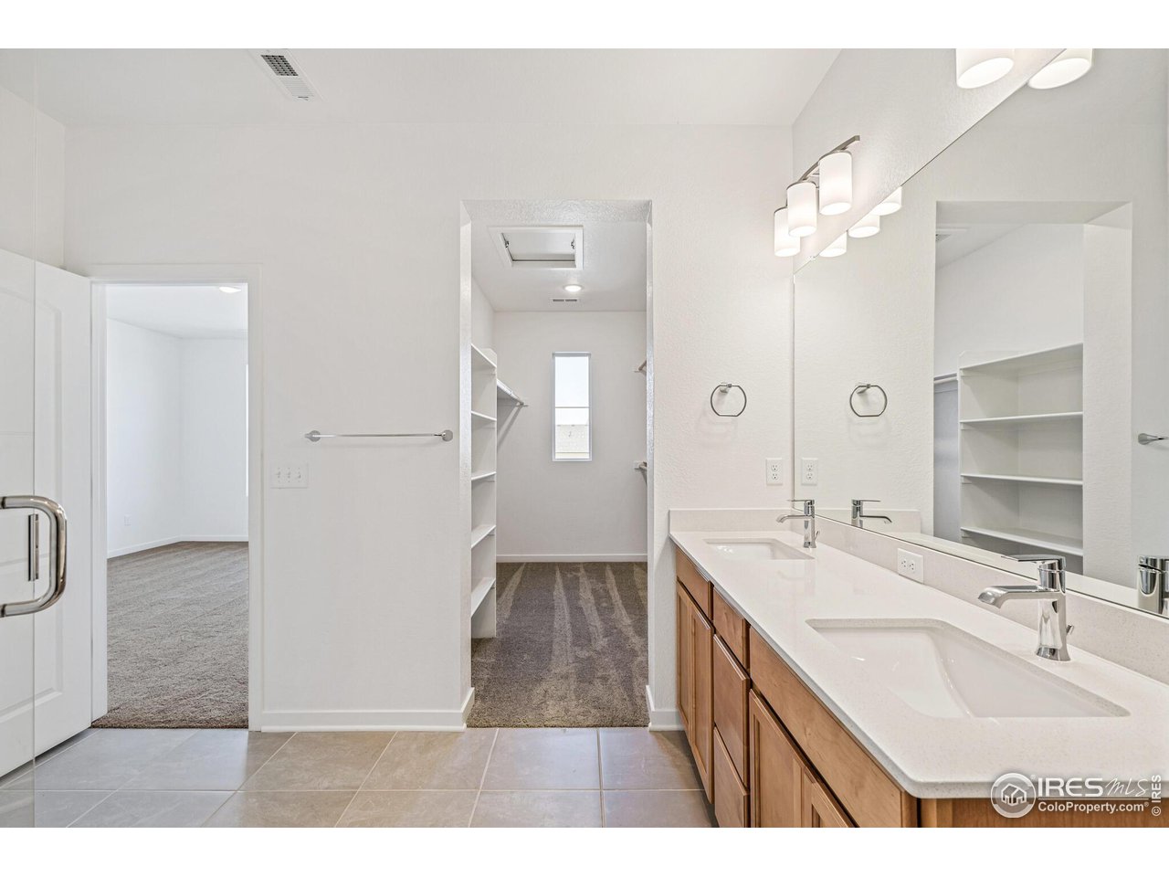 6393 Deerfoot Dr