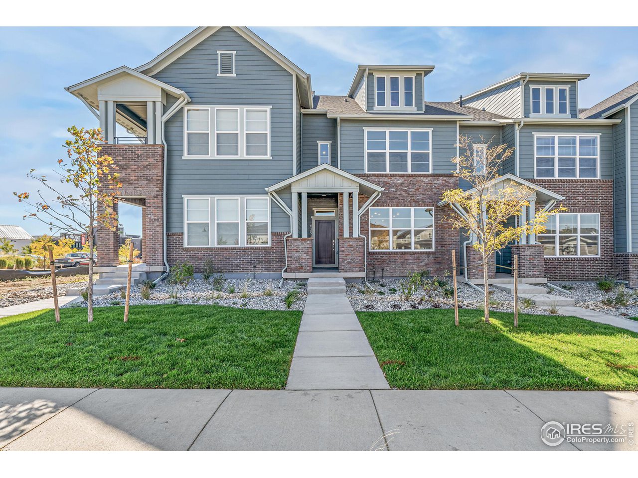 6393 Deerfoot Dr