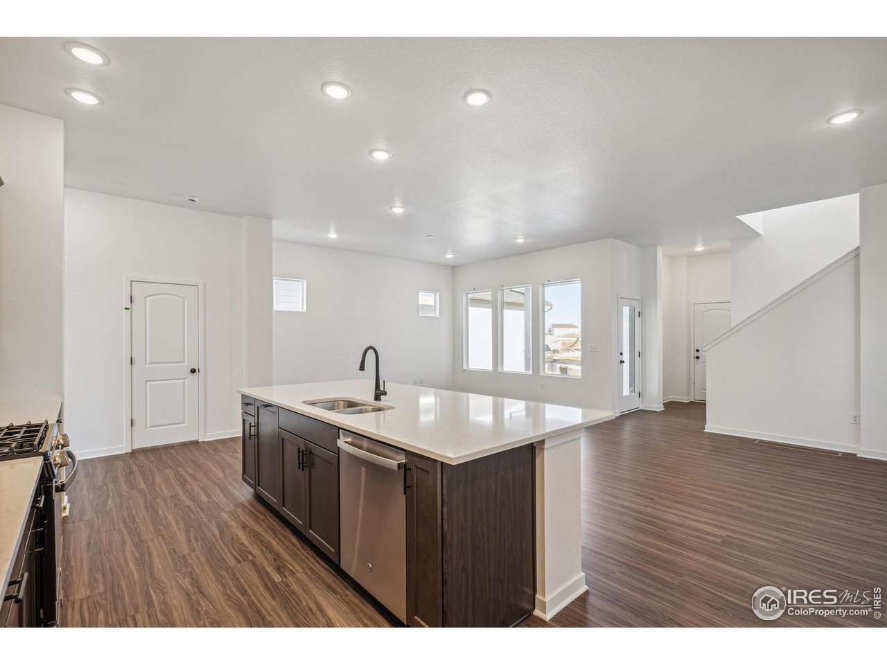 6312 Elk Pass Ln