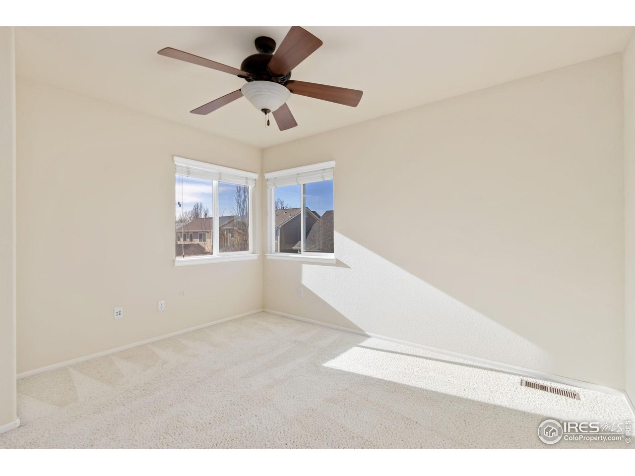 5309 Cinquefoil Ln