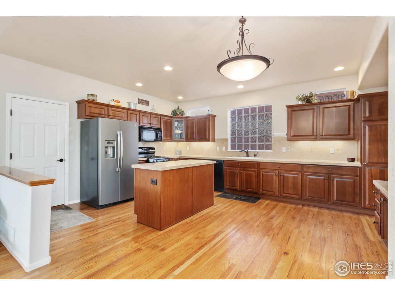 5309 Cinquefoil Ln