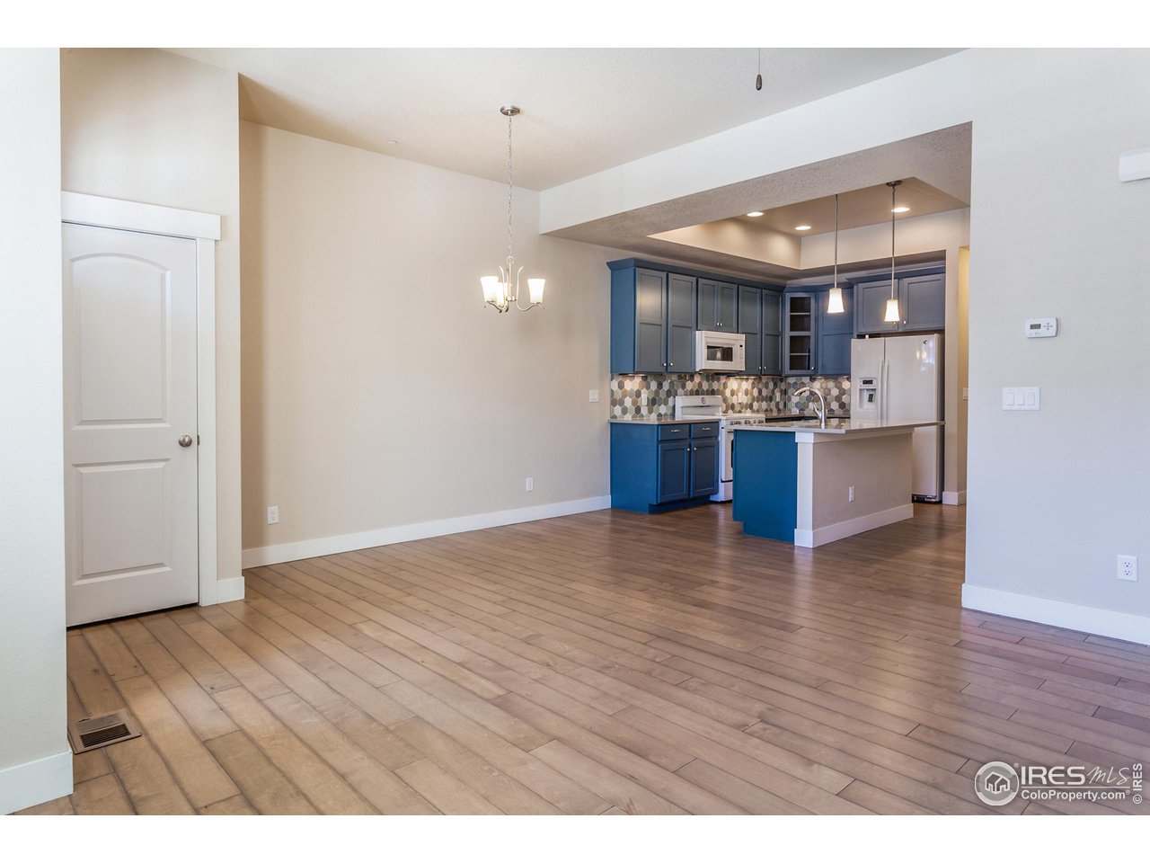 2715 Rockford Dr 102