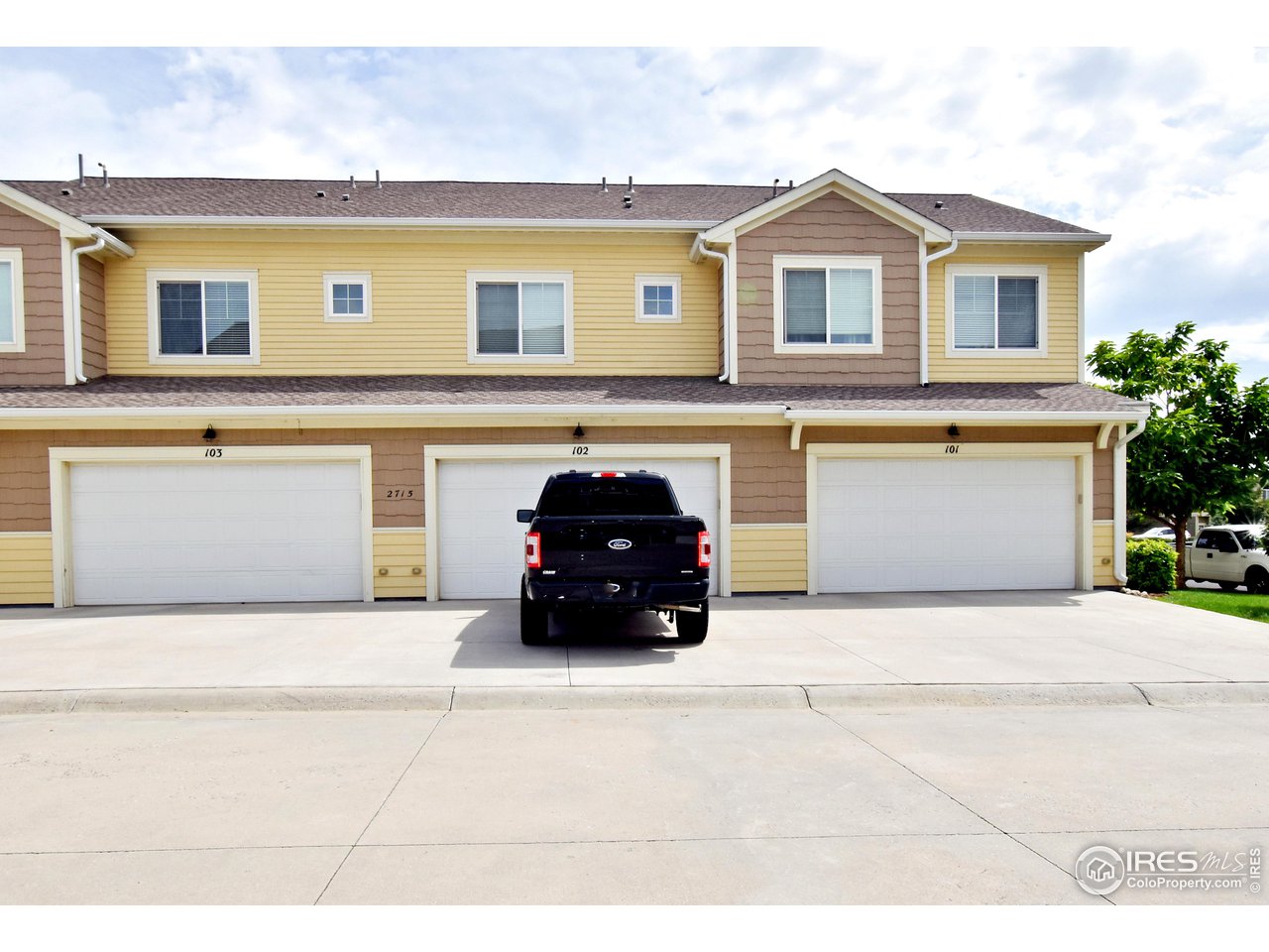 2715 Rockford Dr 102