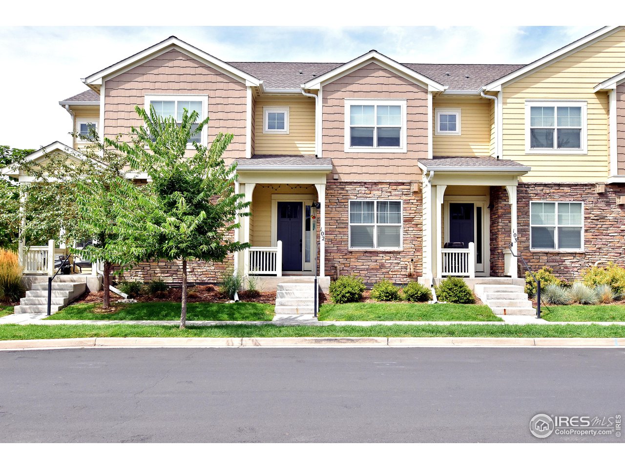 2715 Rockford Dr 102