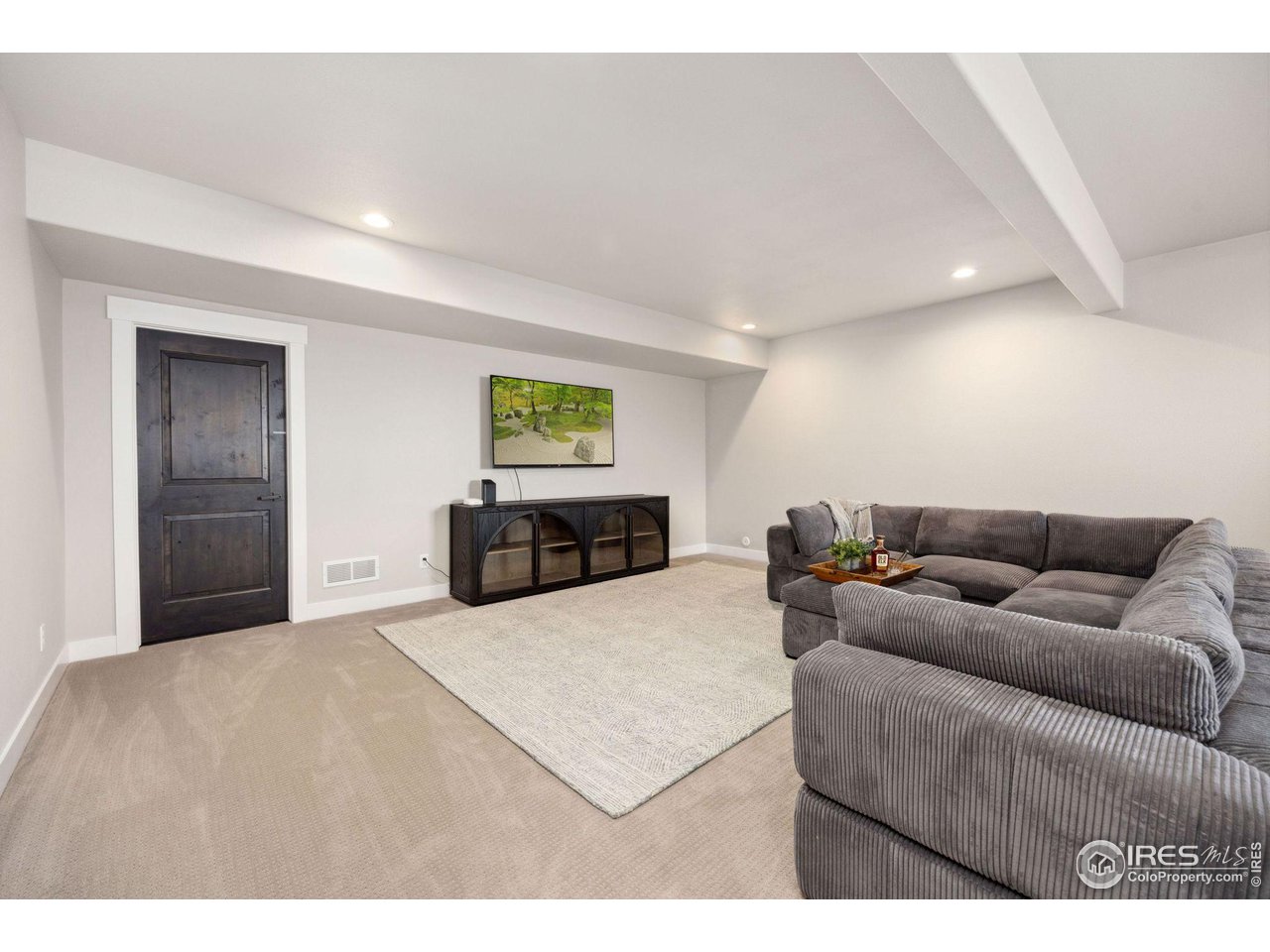 3062 Lake Verna Dr