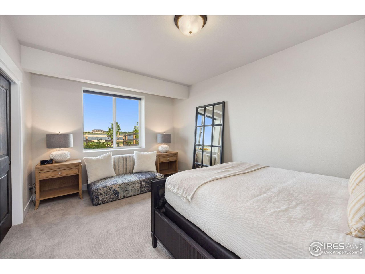 3062 Lake Verna Dr