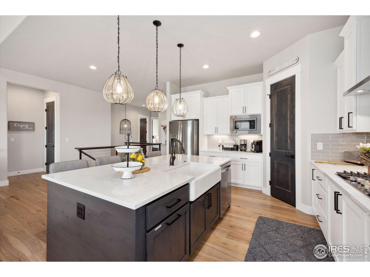 3062 Lake Verna Dr