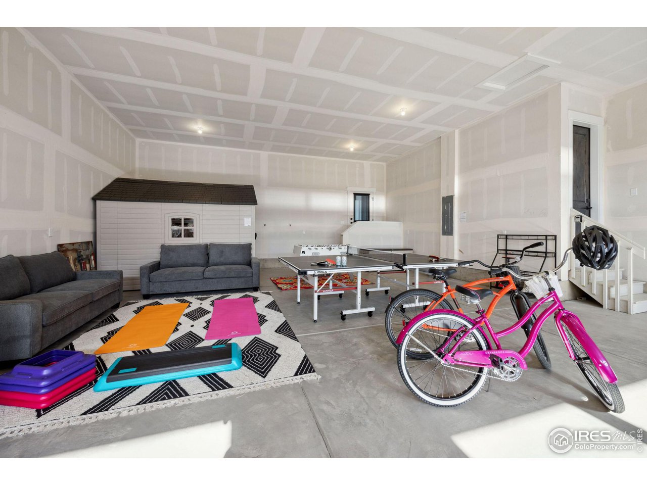 3062 Lake Verna Dr