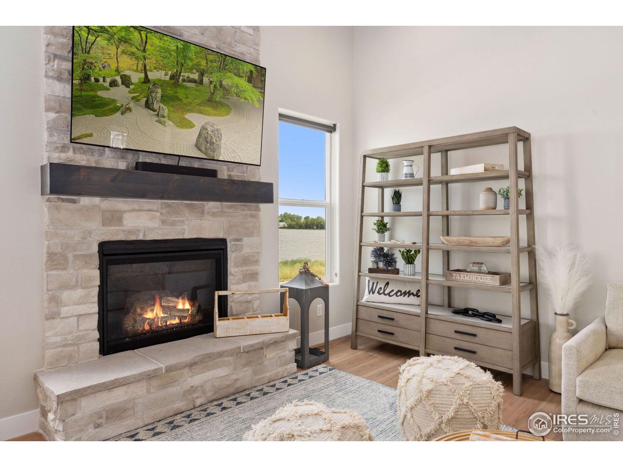 3062 Lake Verna Dr