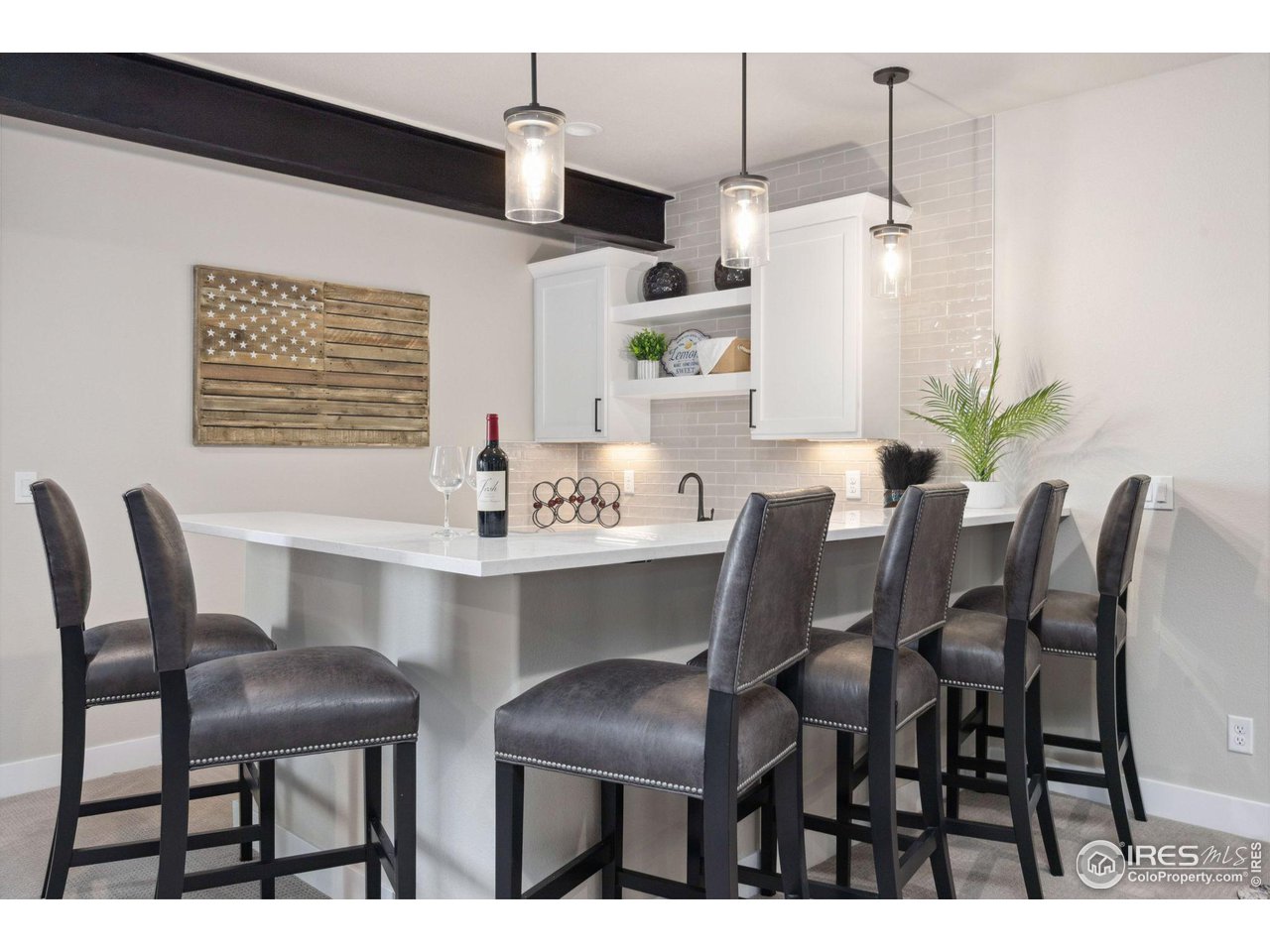 3062 Lake Verna Dr