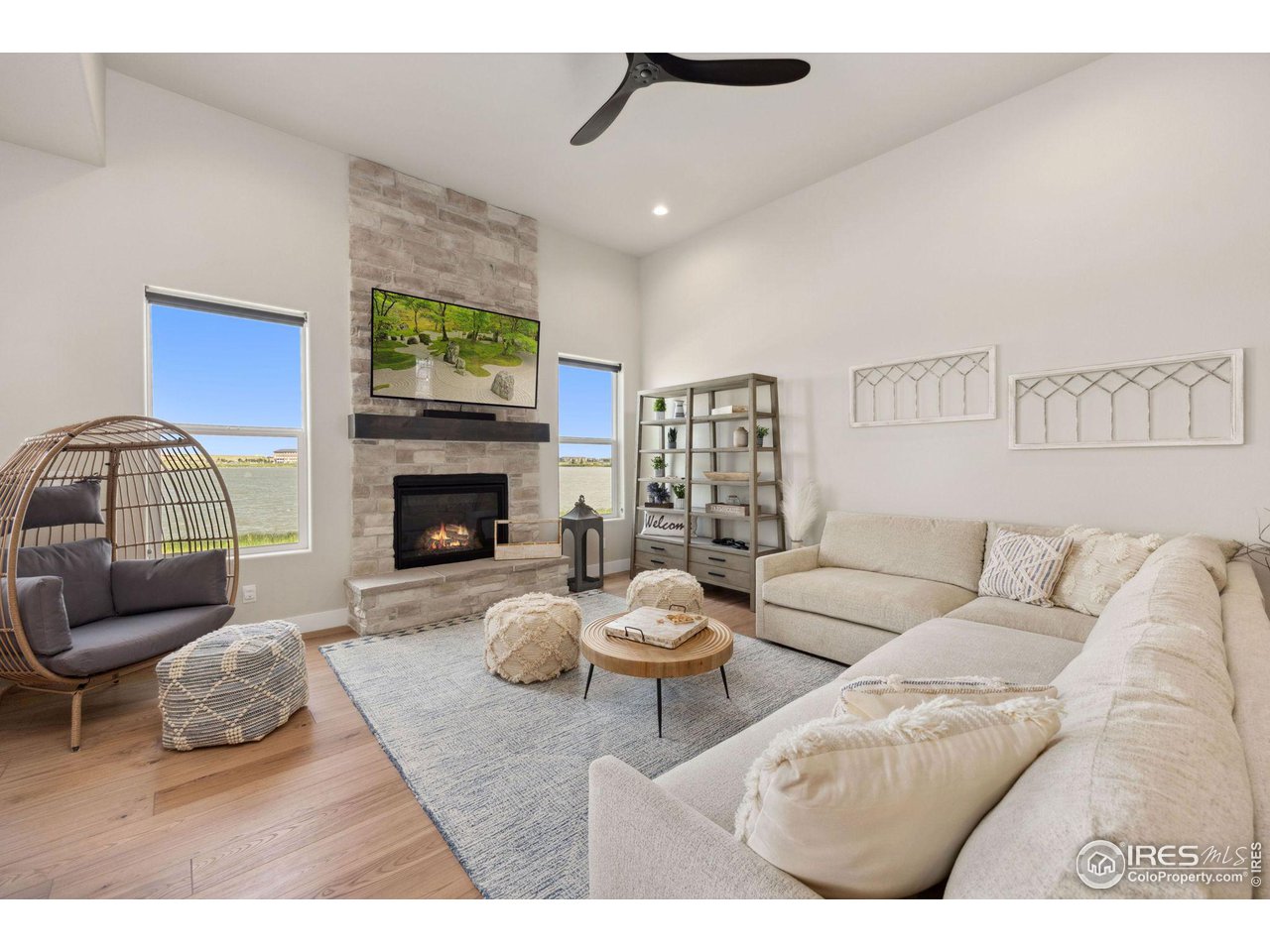3062 Lake Verna Dr