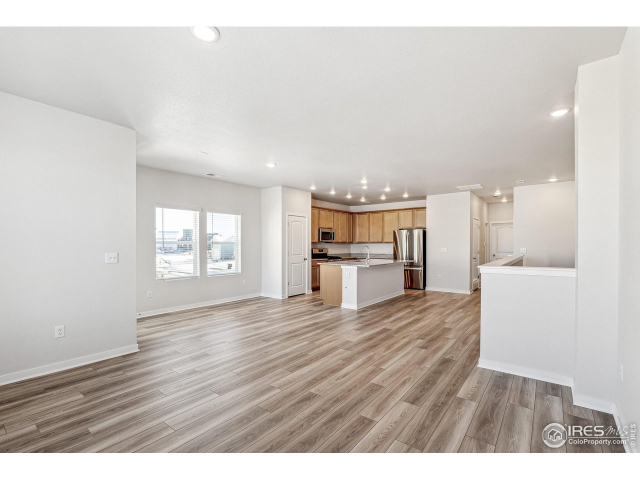 6375 Elk Pass Ln