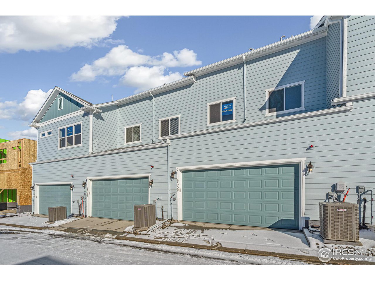 6369 Elk Pass Ln