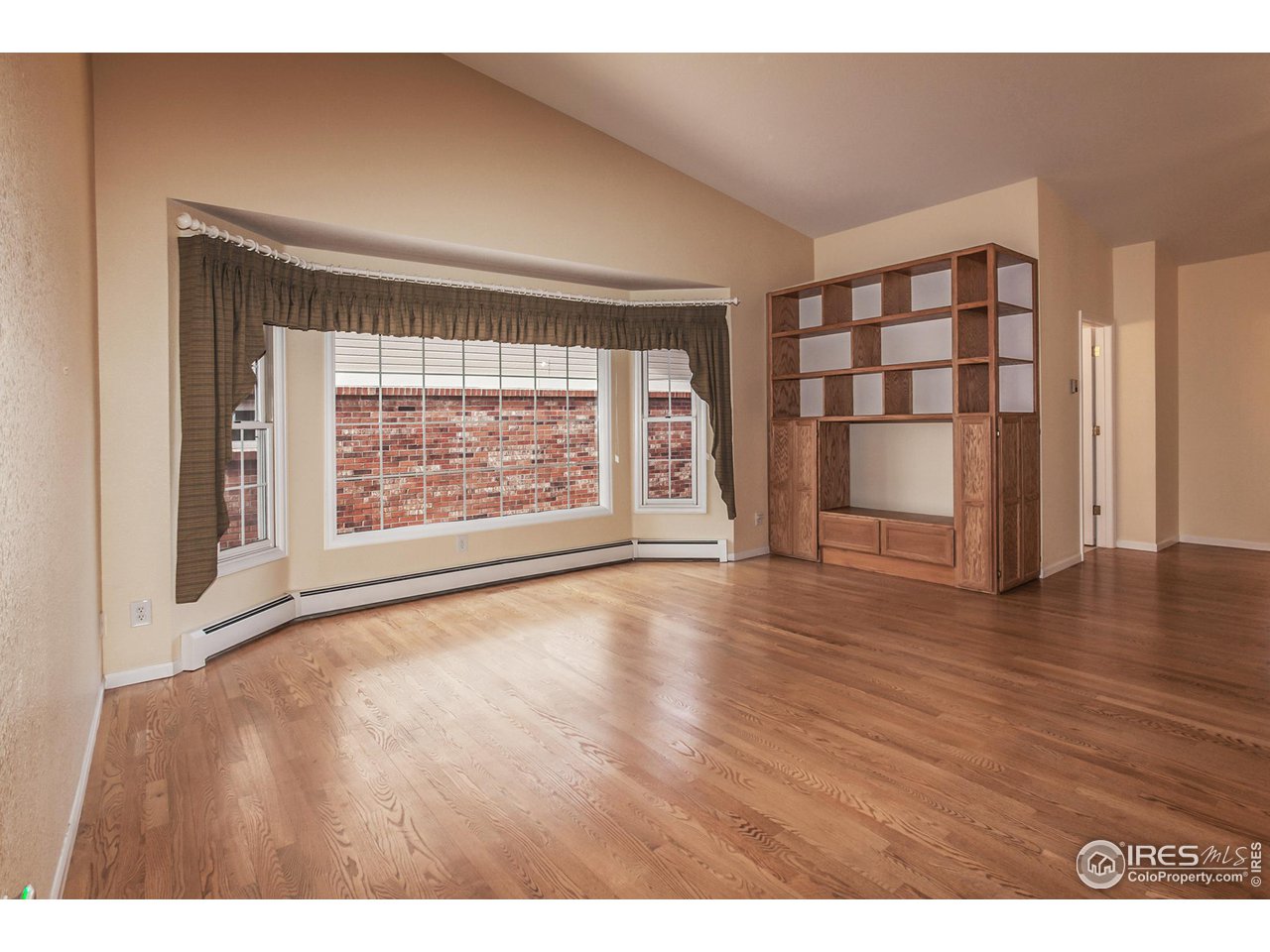1137 Doral Pl