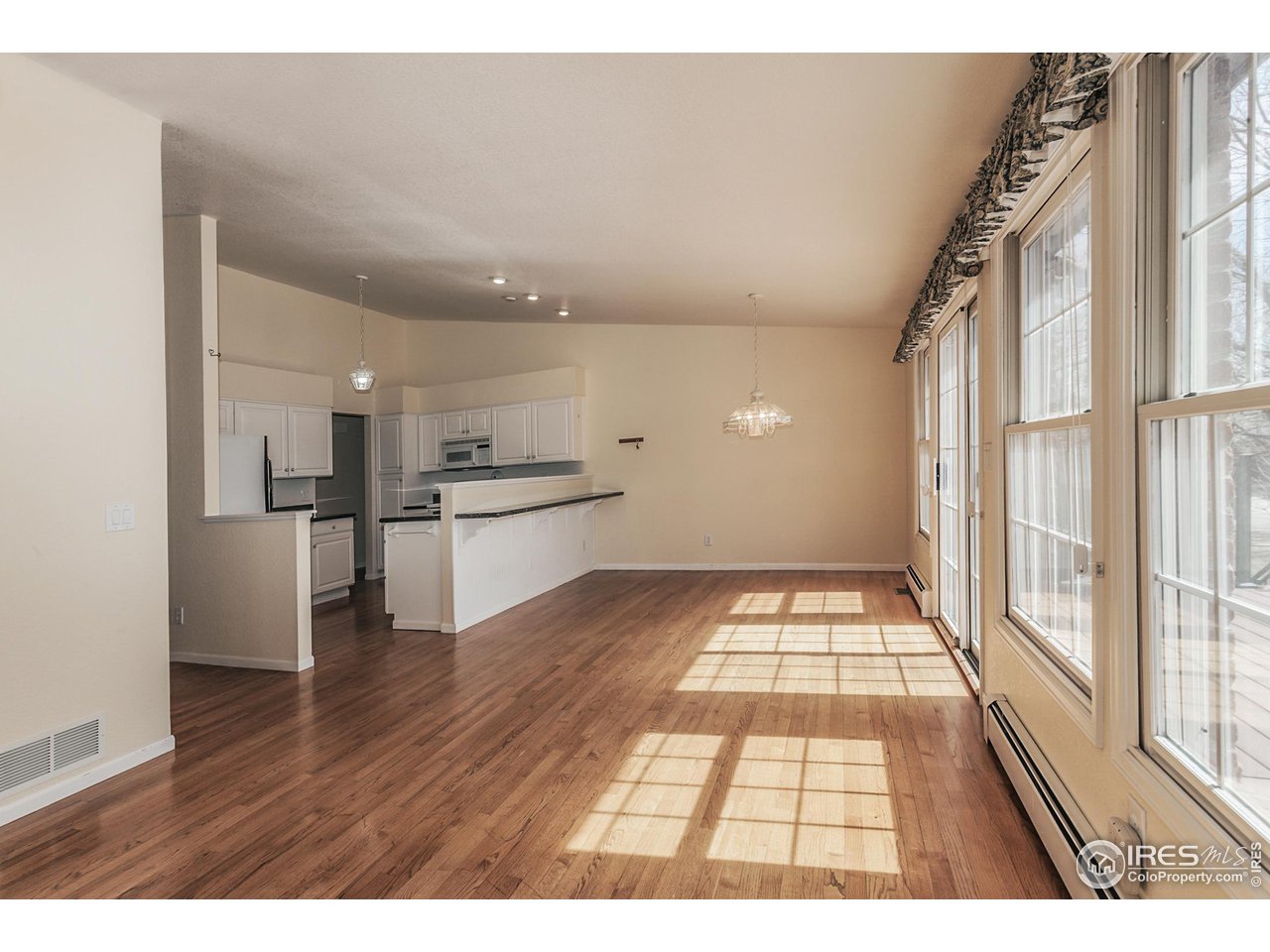 1137 Doral Pl