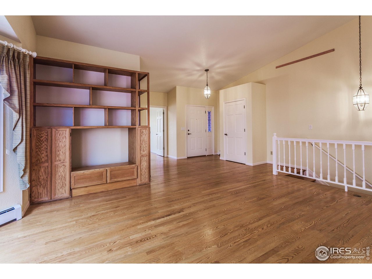 1137 Doral Pl
