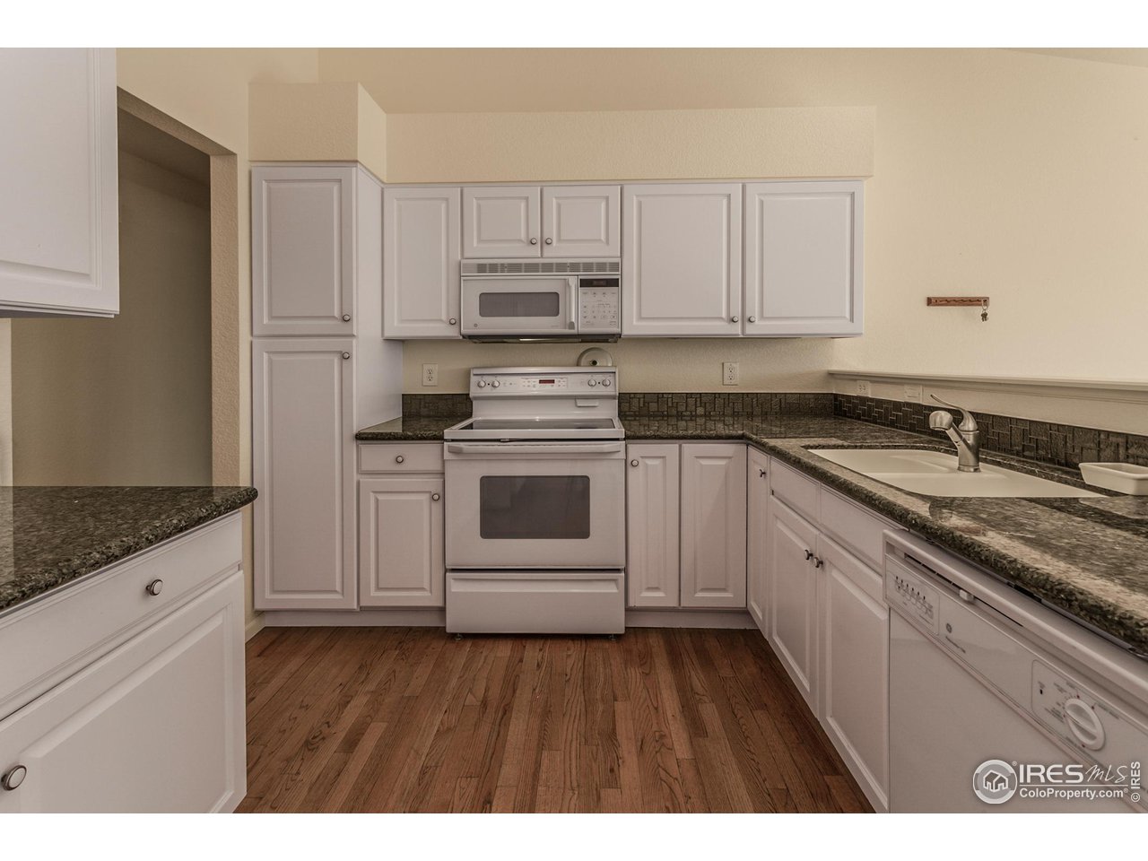 1137 Doral Pl