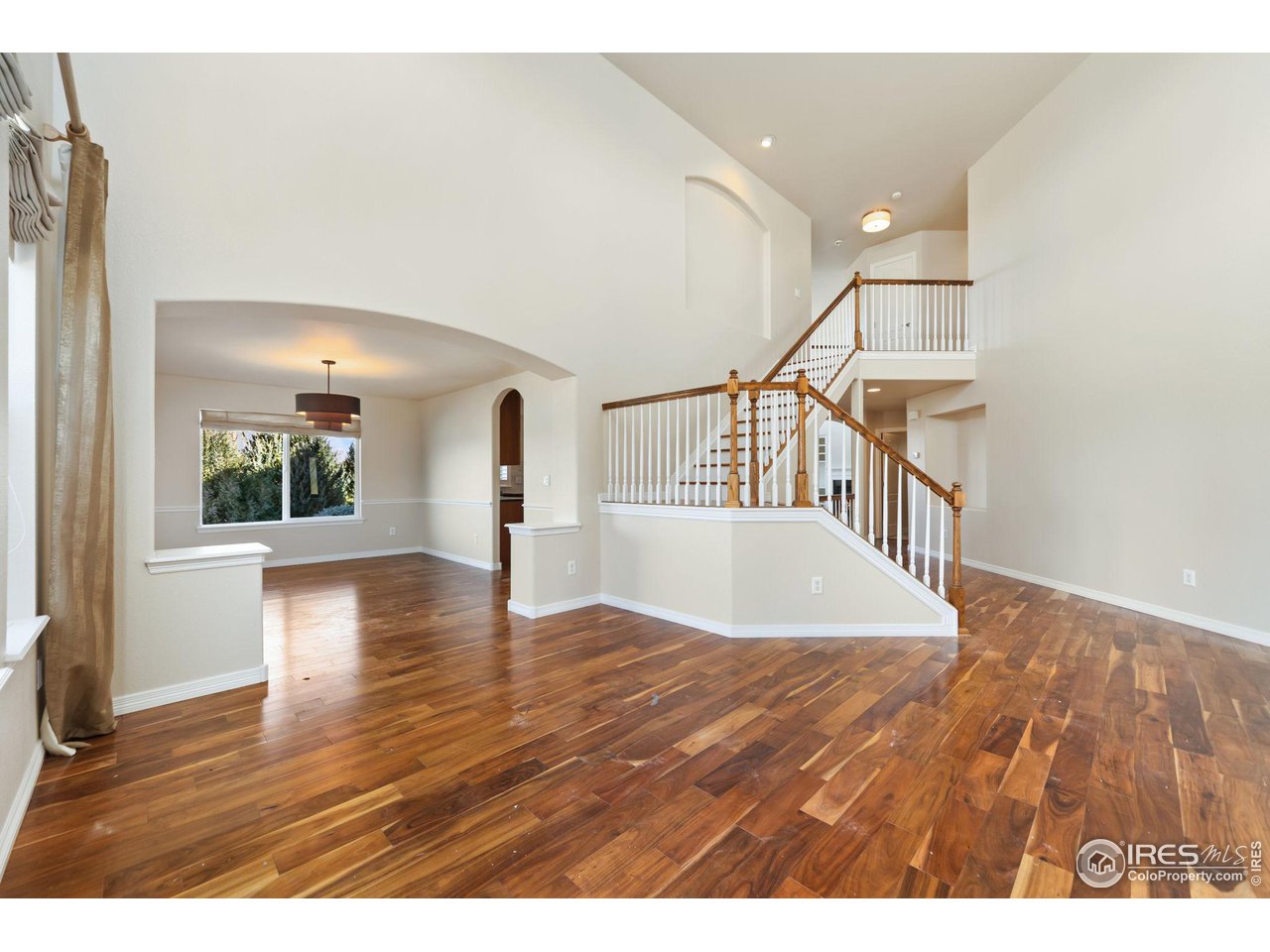 8388 Castaway Dr