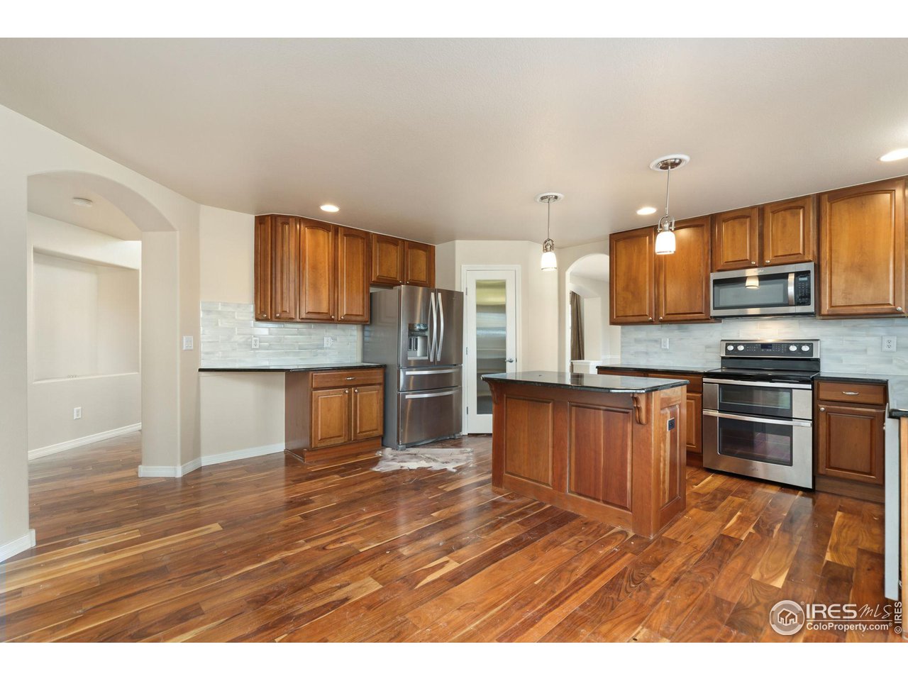 8388 Castaway Dr