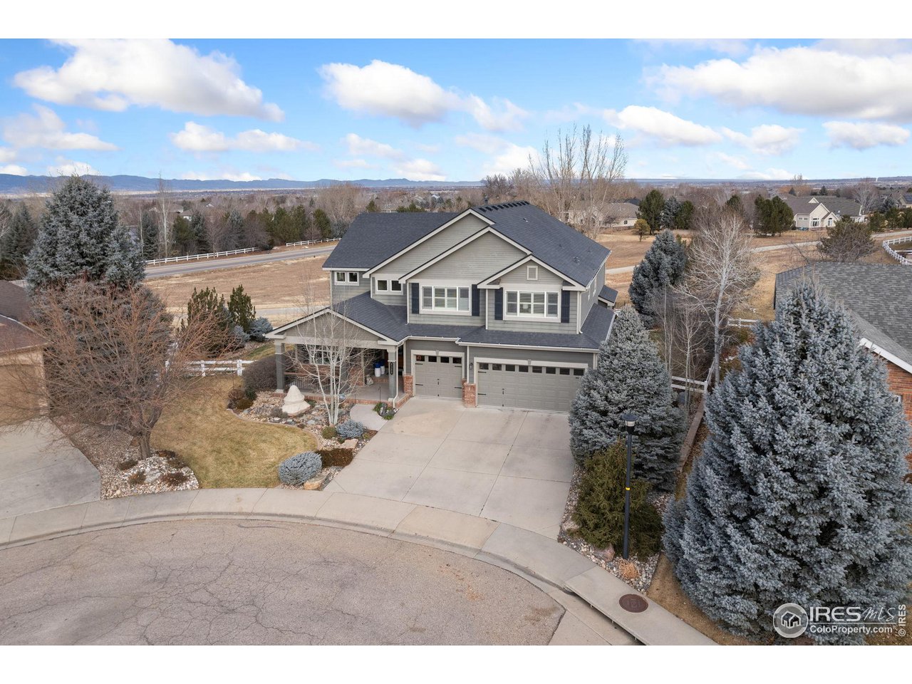 8388 Castaway Dr
