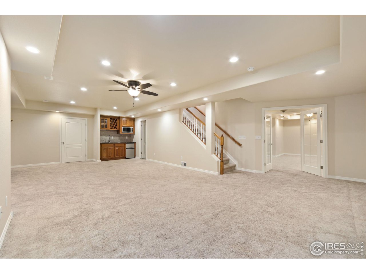 8388 Castaway Dr