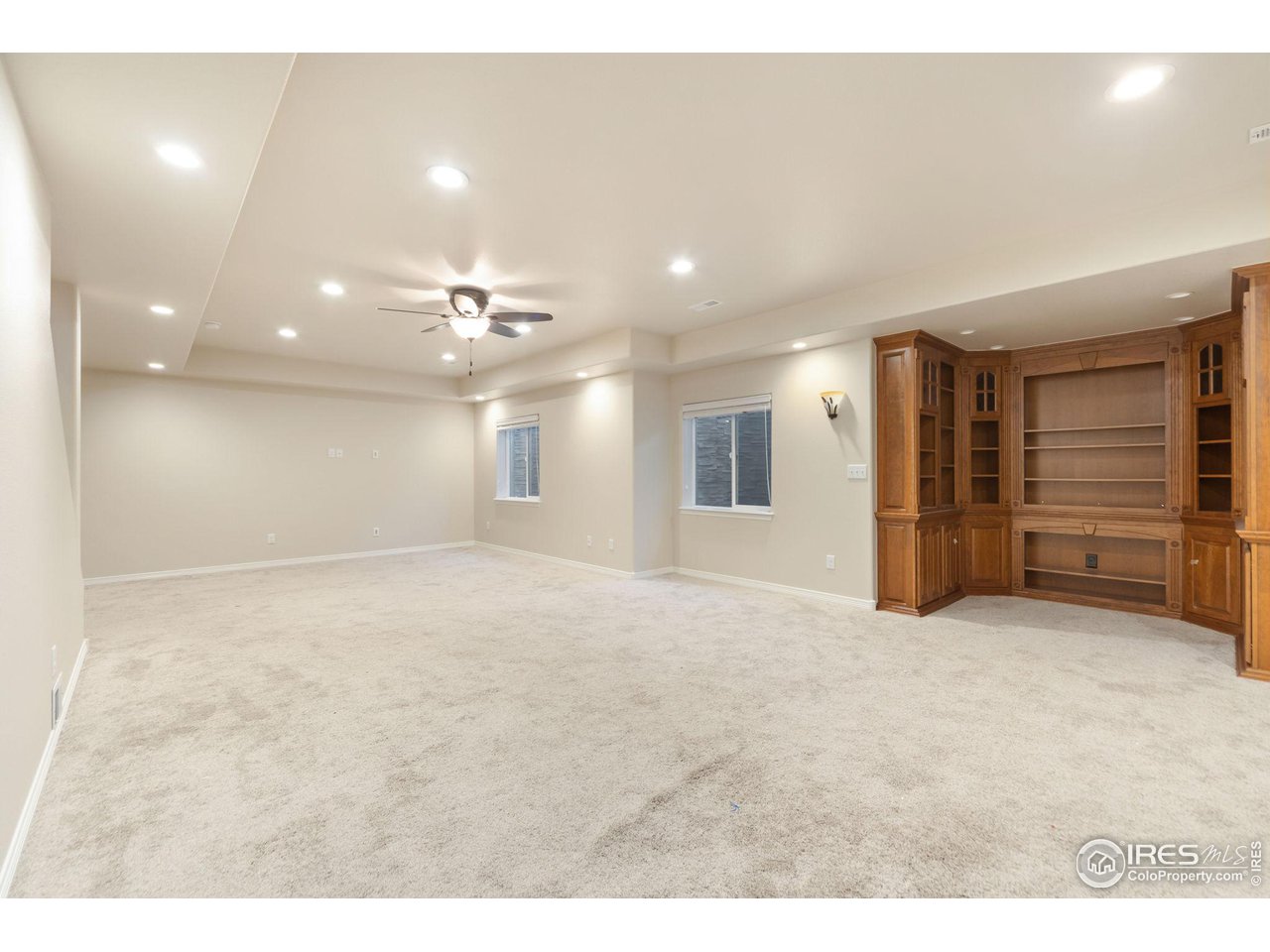 8388 Castaway Dr