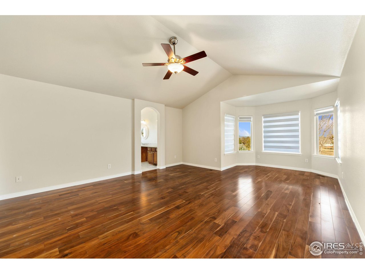 8388 Castaway Dr