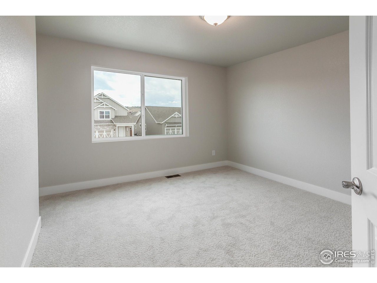 4782 Whistler Dr