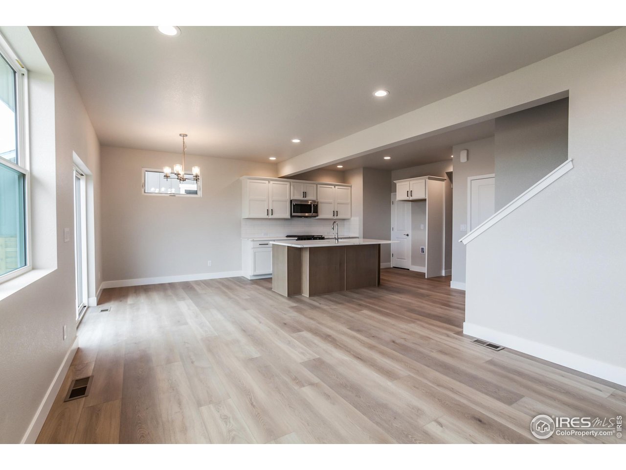 4782 Whistler Dr