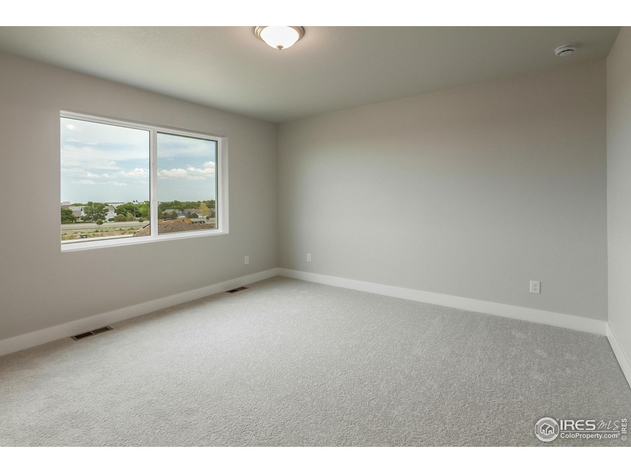 4782 Whistler Dr