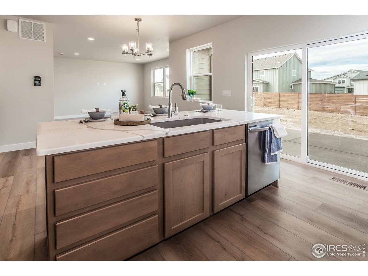 4777 Whistler Dr