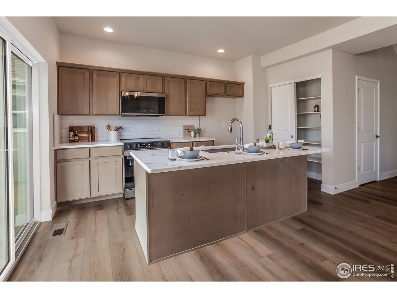 4777 Whistler Dr