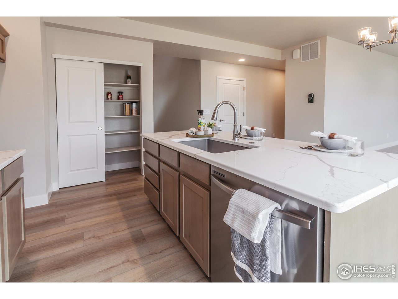 4777 Whistler Dr