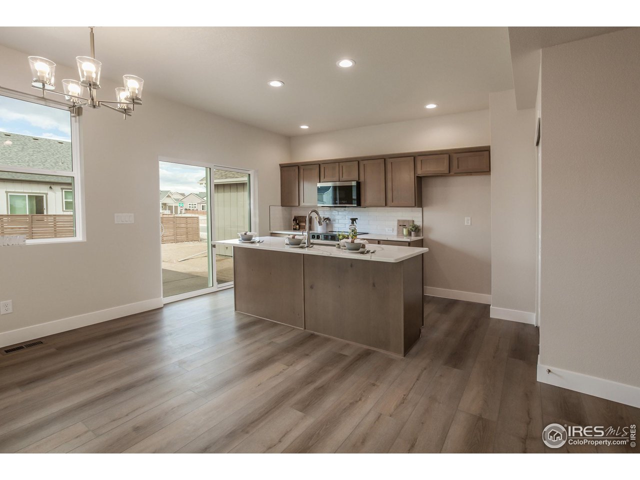 4777 Whistler Dr